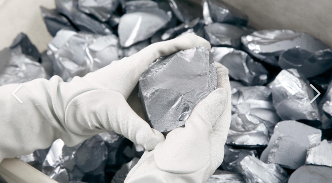 The US will impose a 50% tariff on Chinese polysilicon starting next year