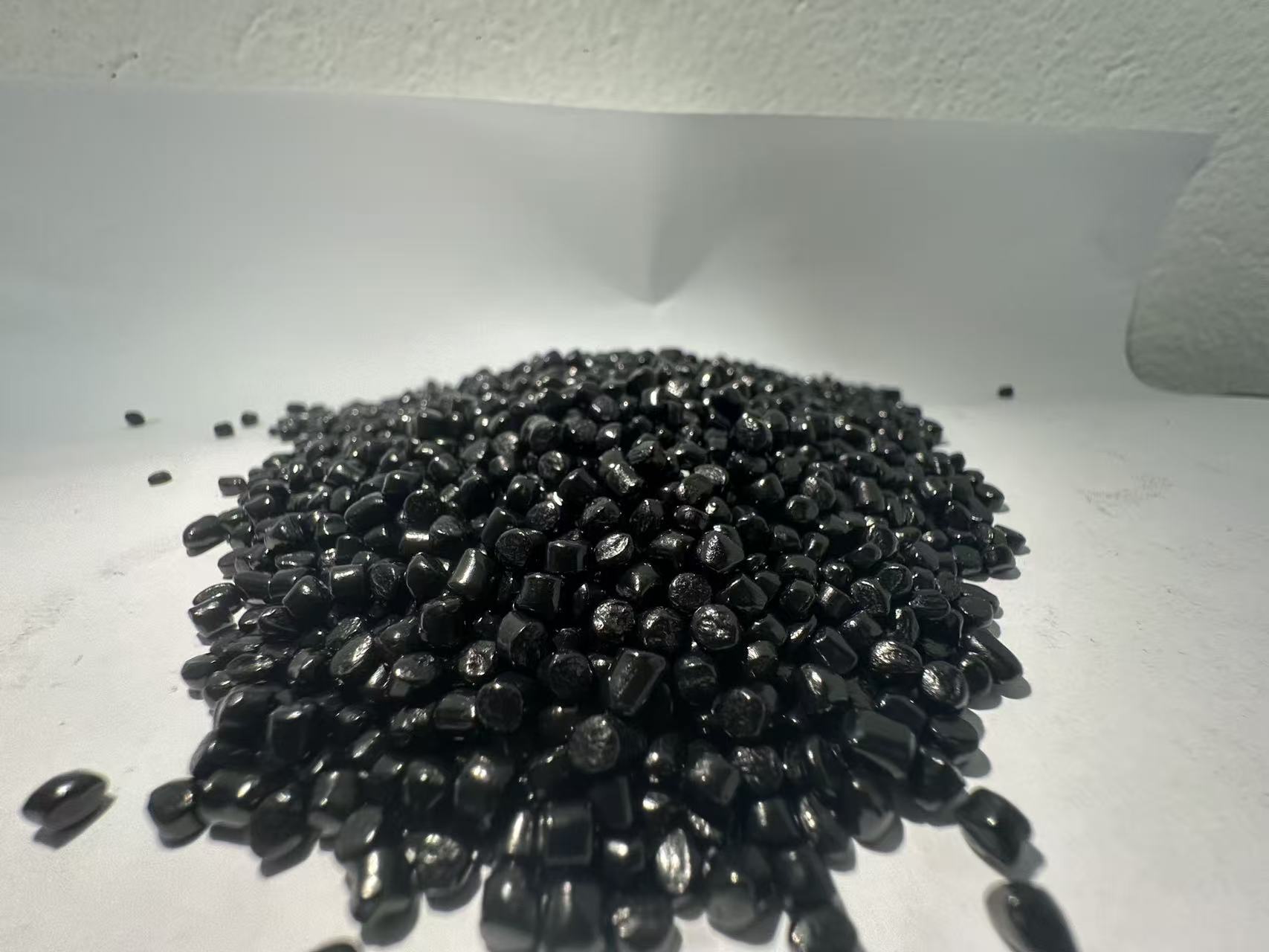 Hạt màu đen 201  Đen 